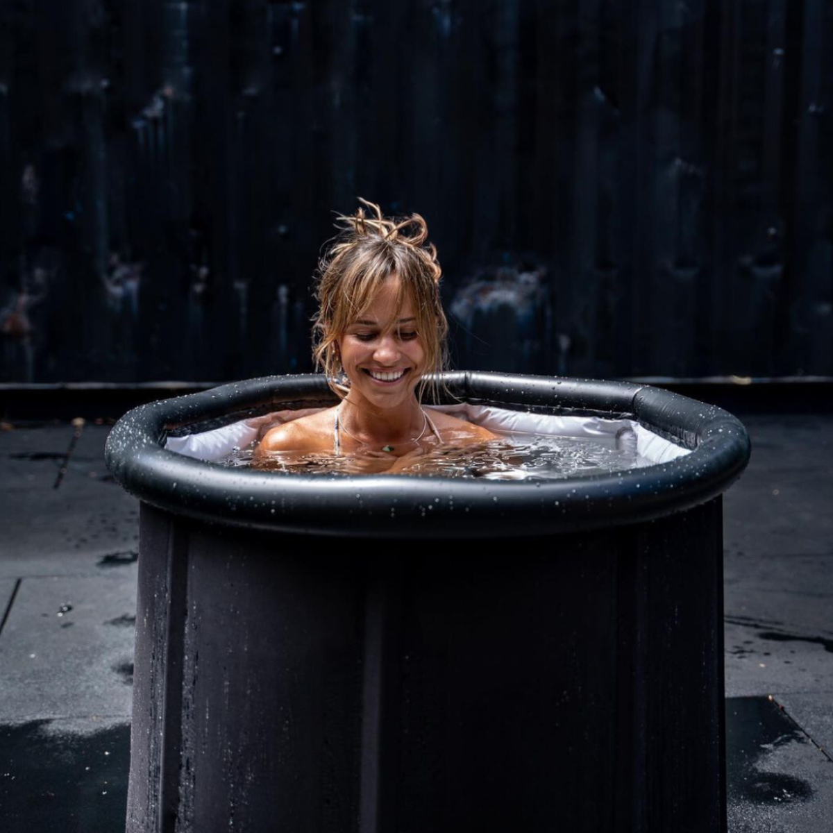 Portable Ice Bath Tub - Revitalise, Recover, and Rejuvenate