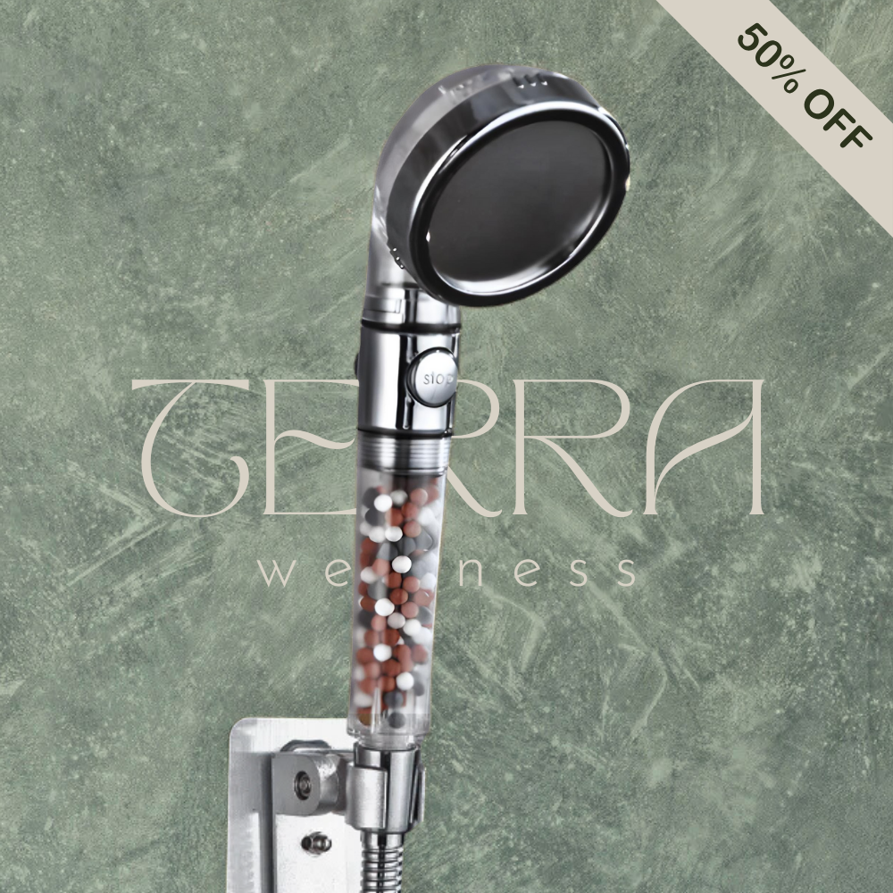 High-pressure handheld shower head with built-in filter and mineral beads for water purification and improved skin and hair health